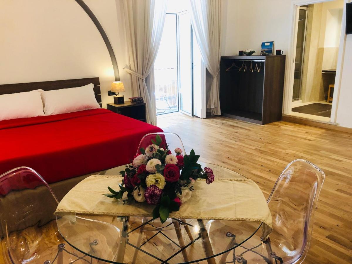 Domus Studio 25 Bed & Breakfast Neapol Zewnętrze zdjęcie